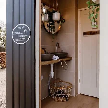 Crash'nstay - Juffrouw Jansen Chalet Waalwijk